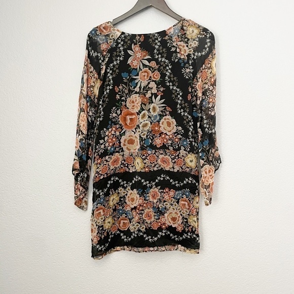 LAVENDER BROWN Black Floral V-Neck Long Sleeve Shift Mini Dress Small - Picture 5 of 8